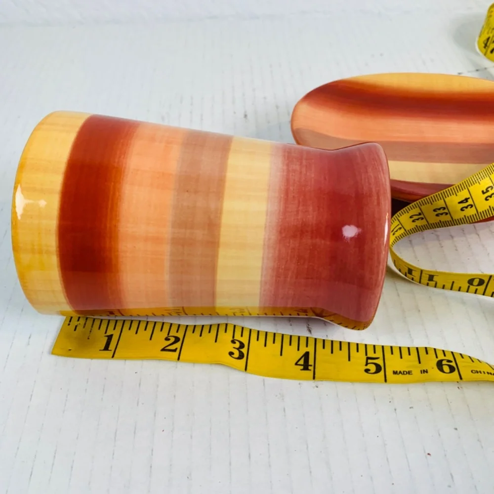 Wamsutta Horizons Hand Painted Bath Accessories Ceramic Soap Dish & Tumbler